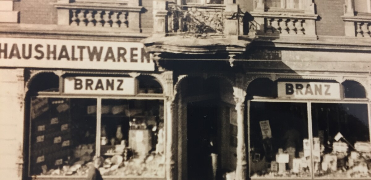 Alt bewährt und immer wieder neu. Alt bewährt und immer wieder neu.